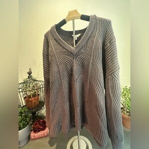 Terra & Sky Gray V-Neck Chunky Knit Sweater